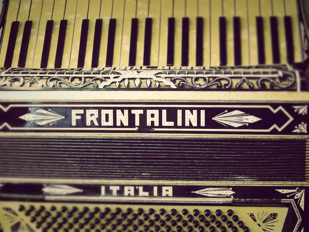 to Frontalini accordions