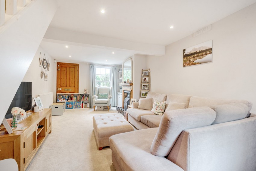 The Common, Flackwell Heath, Buckinghamshire, 3 bedroom, Semi Detached