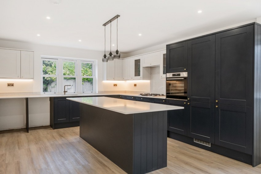 Flackwell Heath, High 4 bedroom, Detached Chalet Bungalow