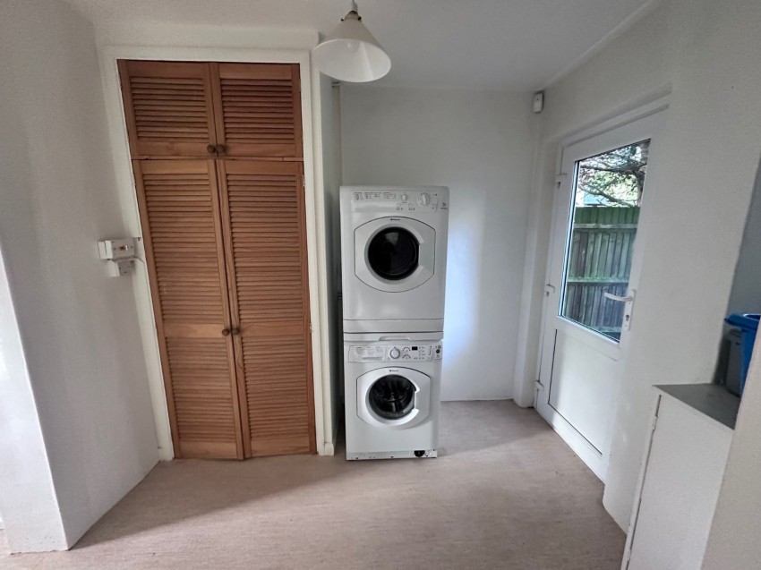 Englefield Green, Surrey, 4 bedroom, Detached House