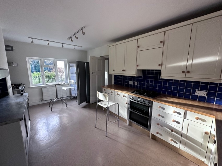 Englefield Green, Surrey, 4 bedroom, Detached House