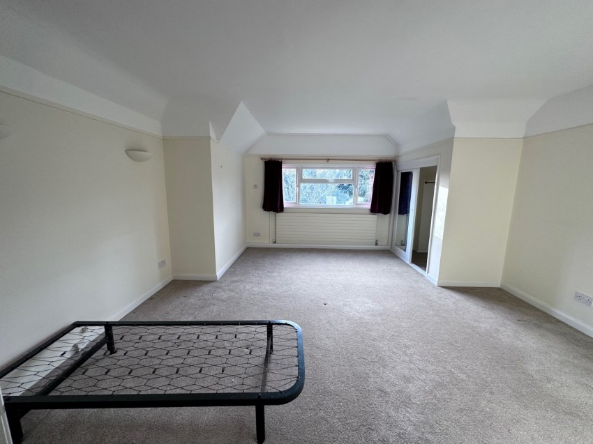 Englefield Green, Surrey, 4 bedroom, Detached House