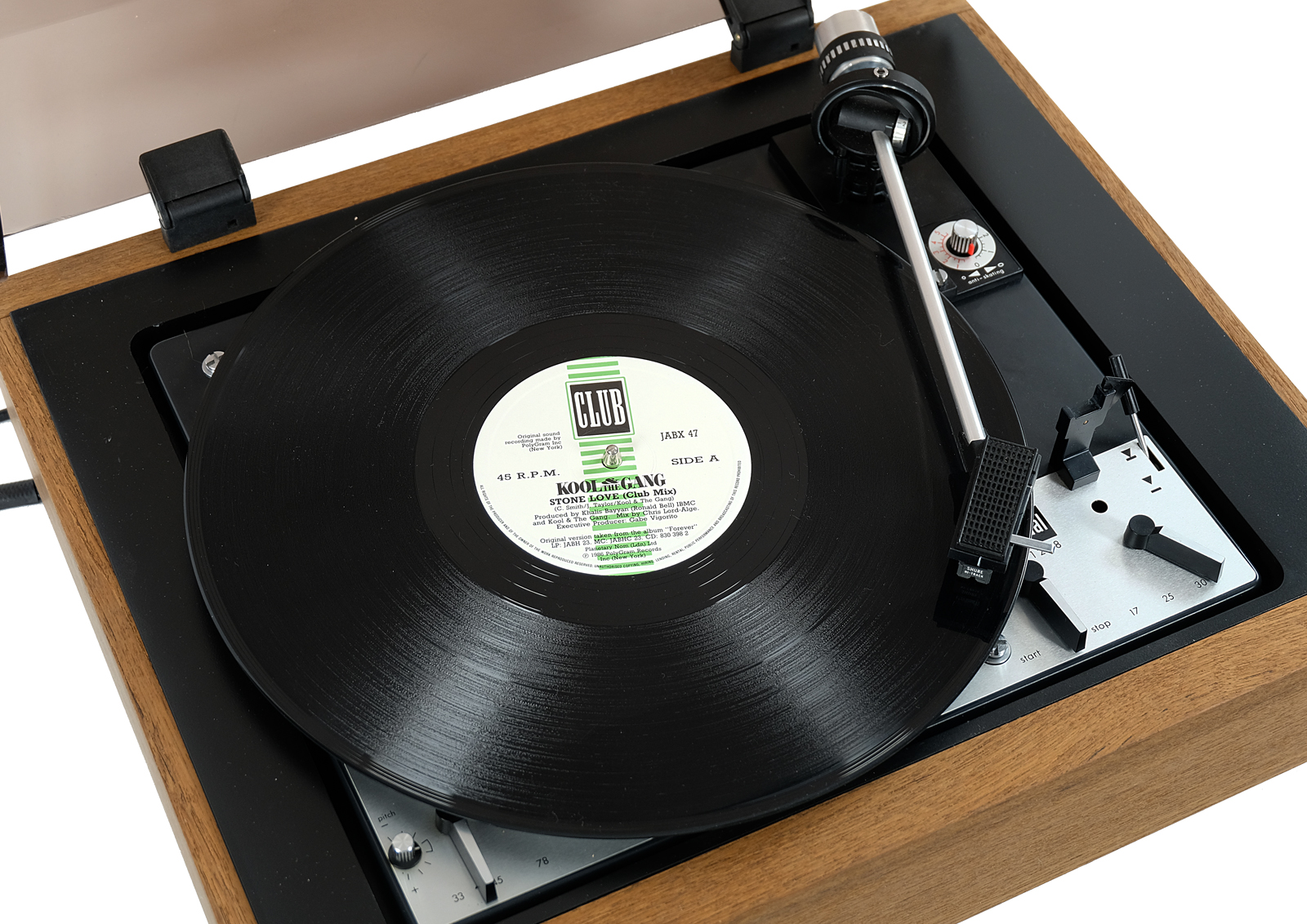 Dual 1218 Turntable. Classic Vintage. Fully revitalized.