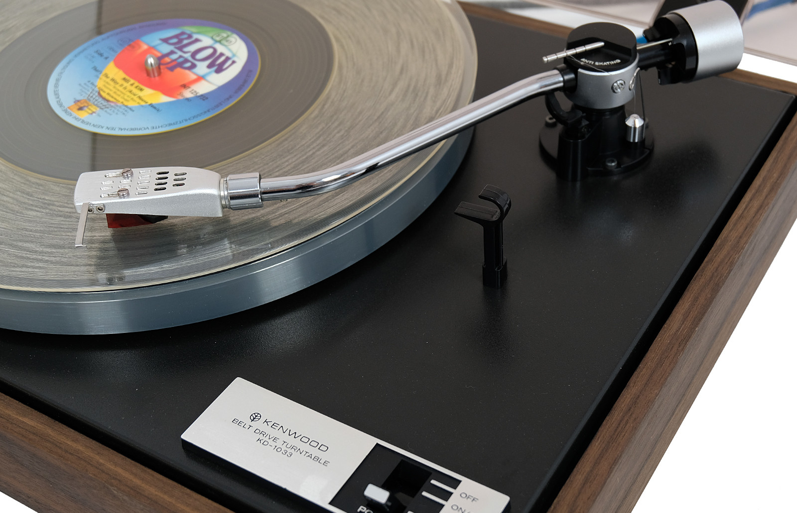 Kenwood KD 1033 turntable. Classic Vintage. Fully revitalized.