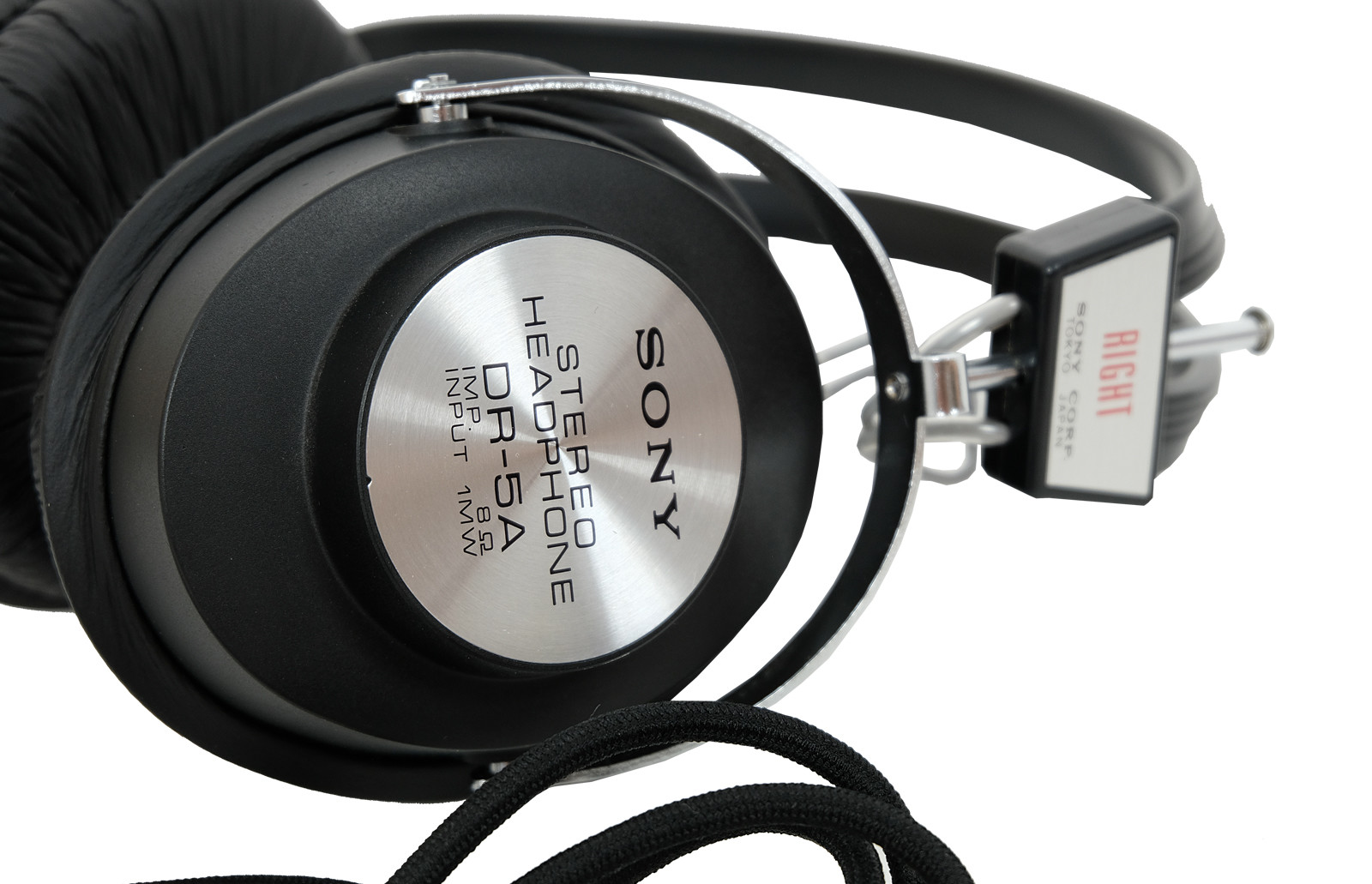 Sony DR5A headphones. Classic Vintage. HIFI. Stand included in the price.