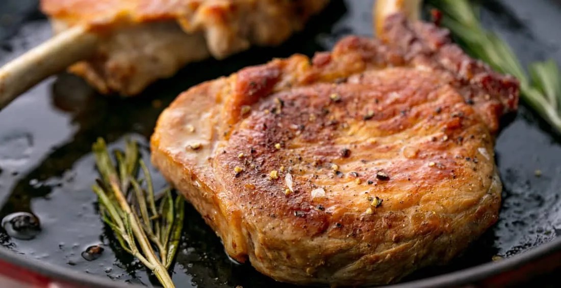 How to Deep Fry Pork Chops with Hot Chili Sauces (Delicious!)