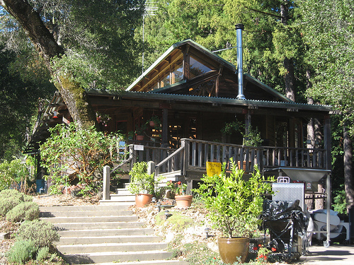 How Do I Restore My Log Home? ⎜ Log Home Restoration