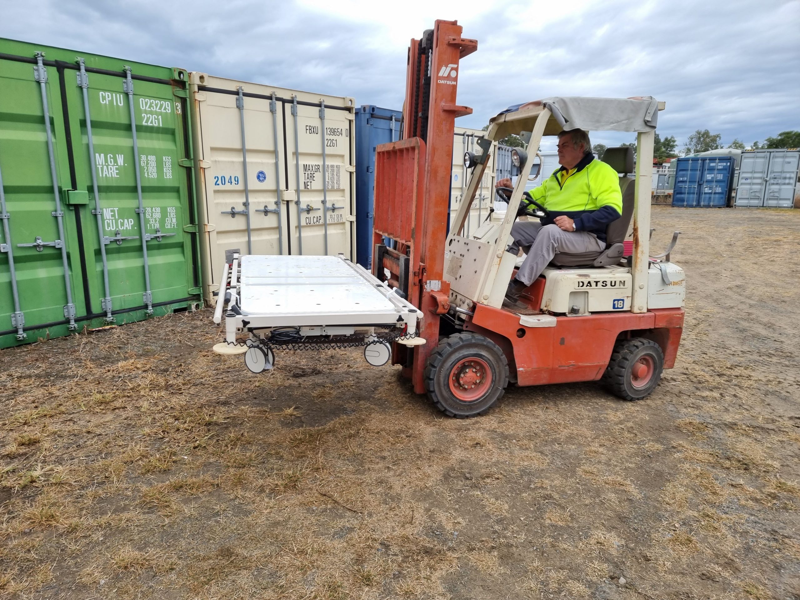 First shipment of beds sets sail to aid Lankan ICU wards battle