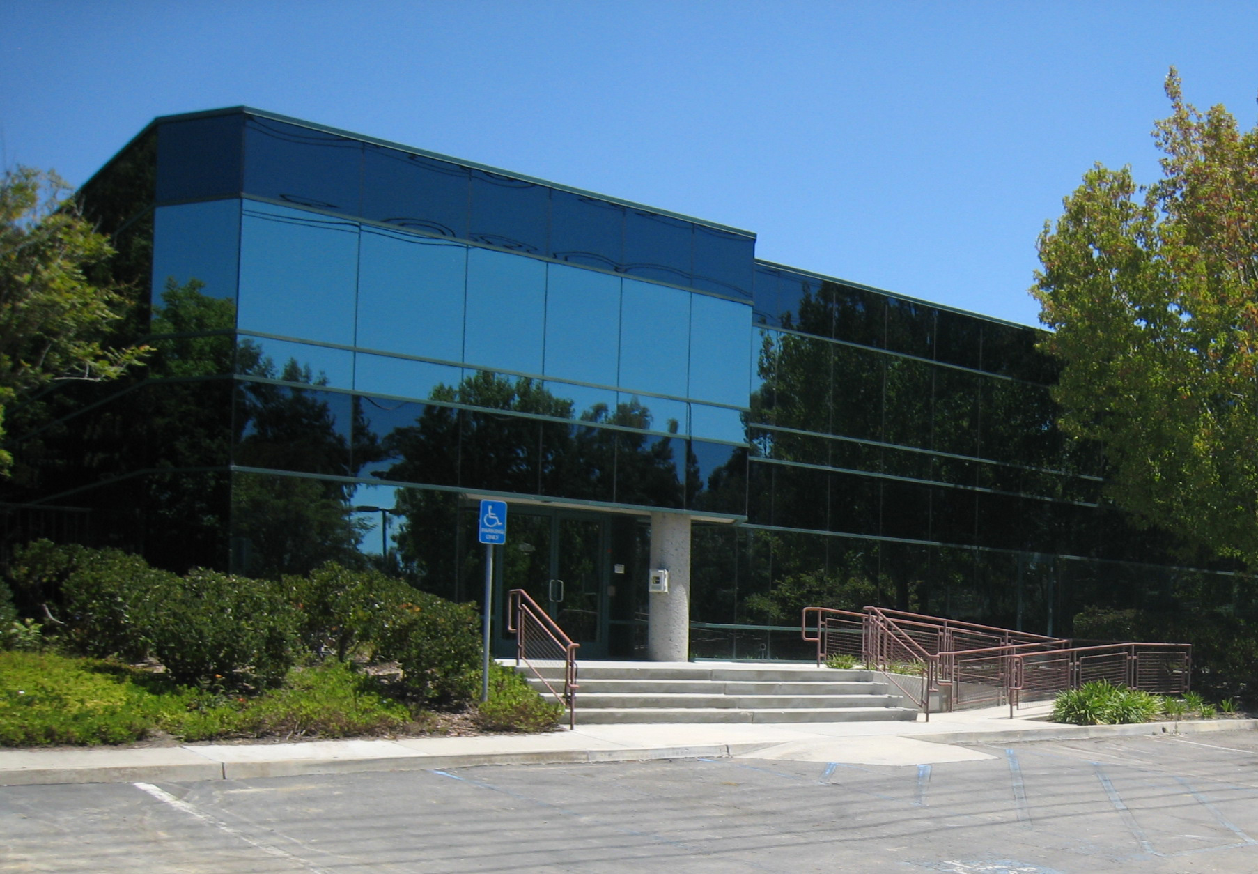 San Diego (Carlsbad) California Floral Supply Syndicate Store Location.