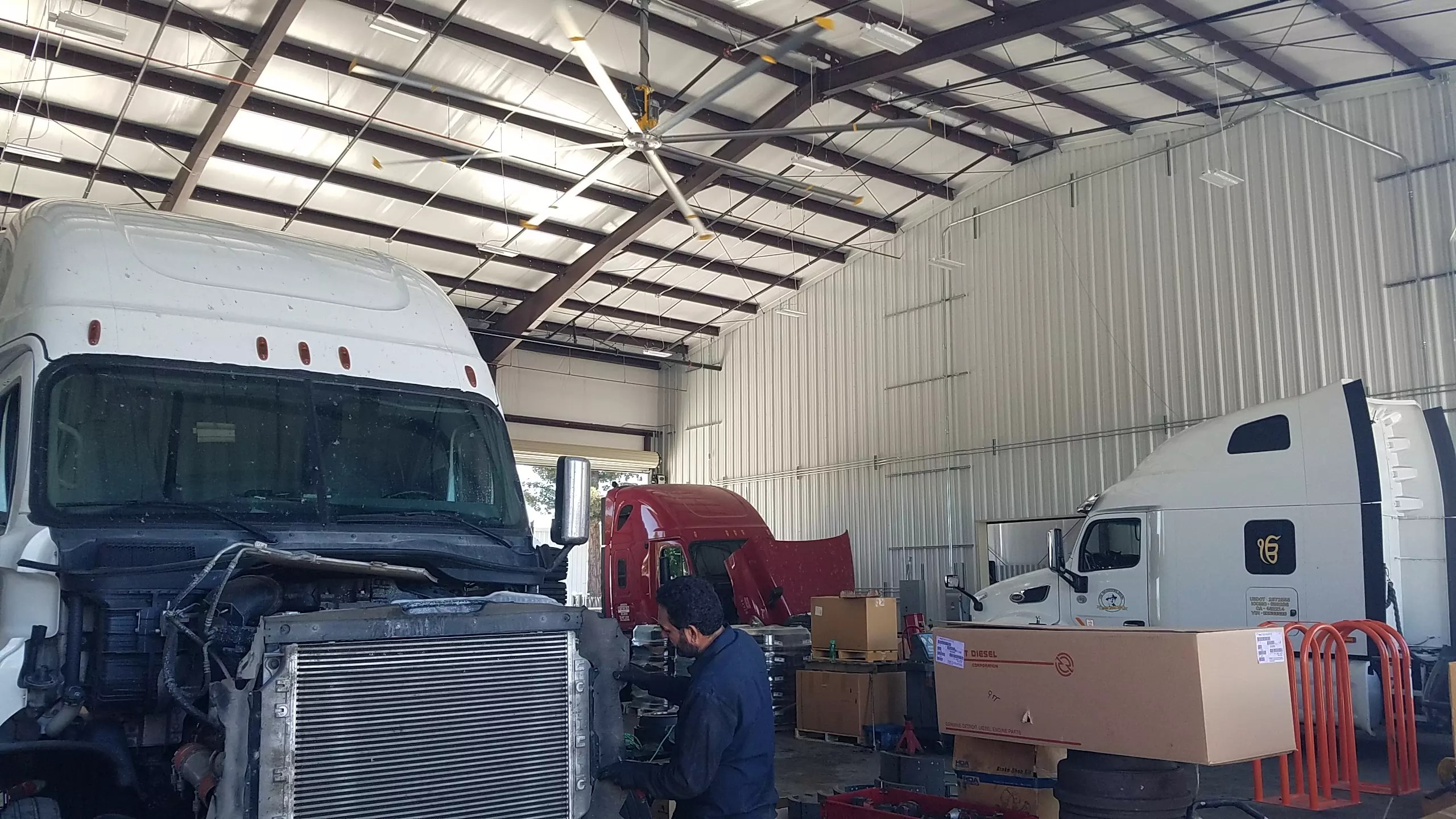 Quality Truck Repair FabriSteel West Inc.