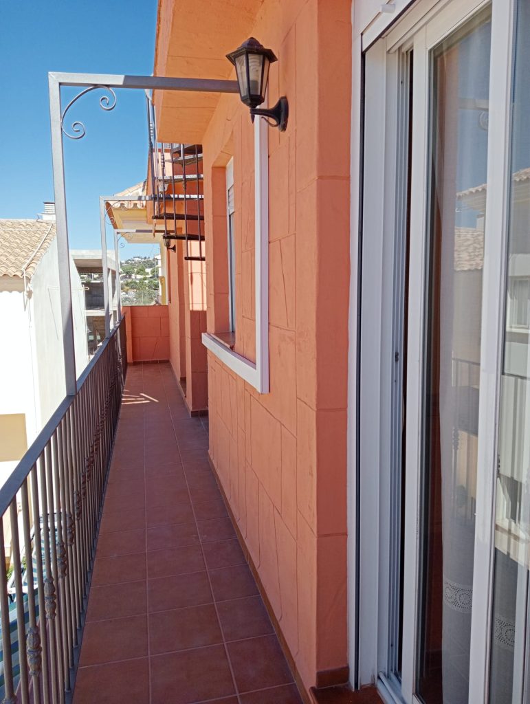 Ref 18044 **Long Term Rental** Las Lagunas Fuengirola Spectacular