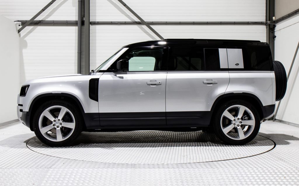 Range Rover Defender 110 S 2.0L P300 Petrol 2021