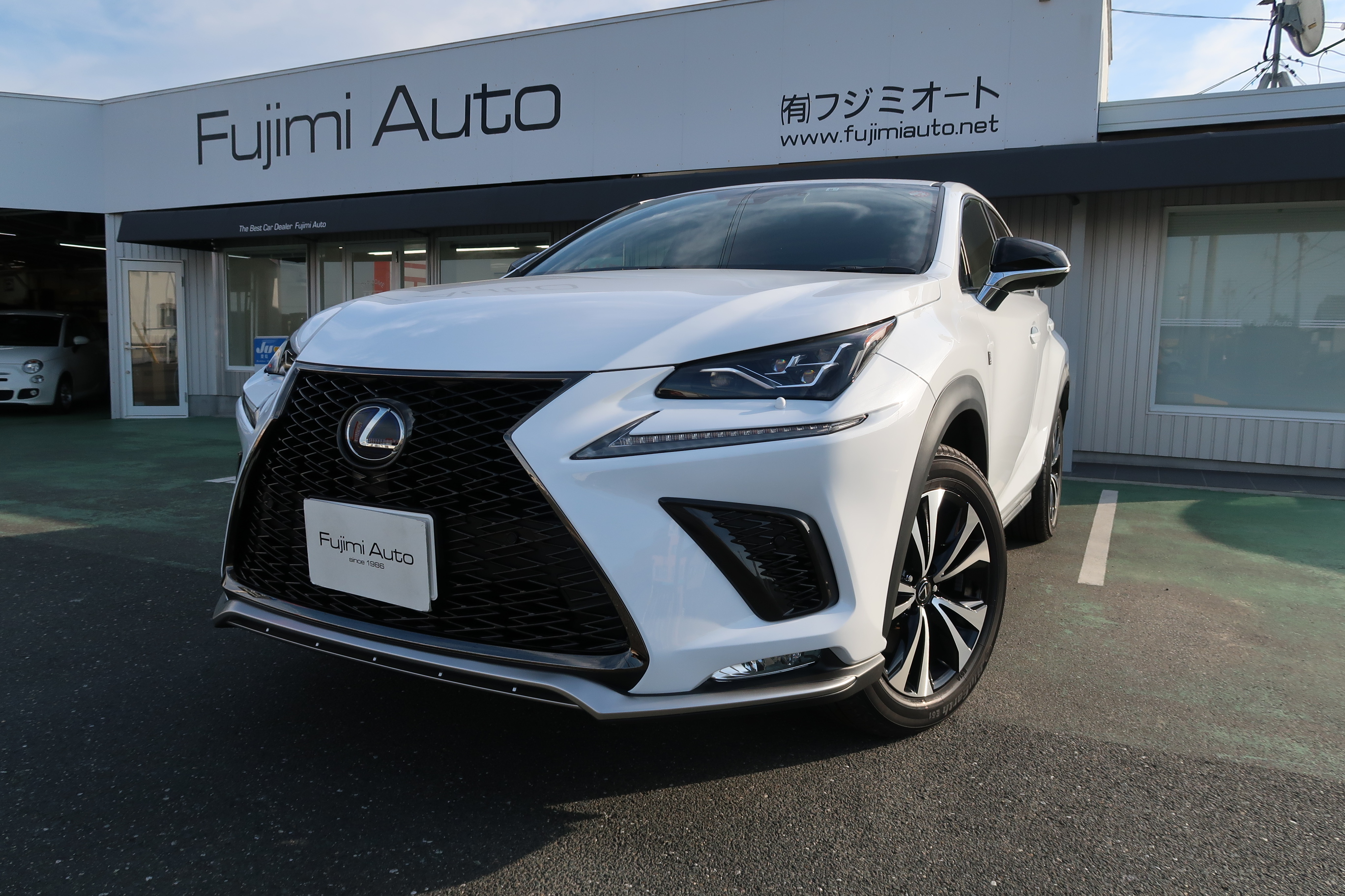 レクサス NX NX300h Fスポーツ AWD 2500CC 車販売・輸入車販売・コーティング・メンテナンス