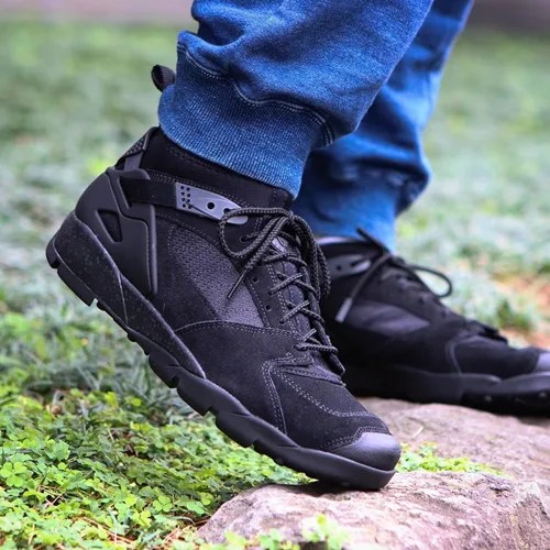 nike air revaderchi sneaker