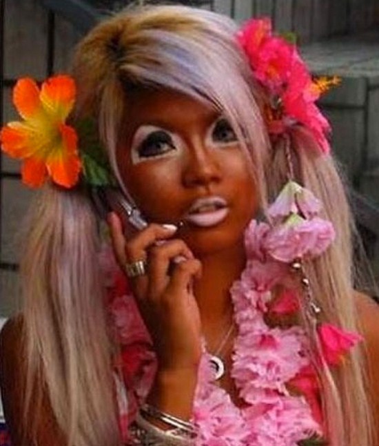 The 20 Worst Makeup Fails Of All Time FunCage