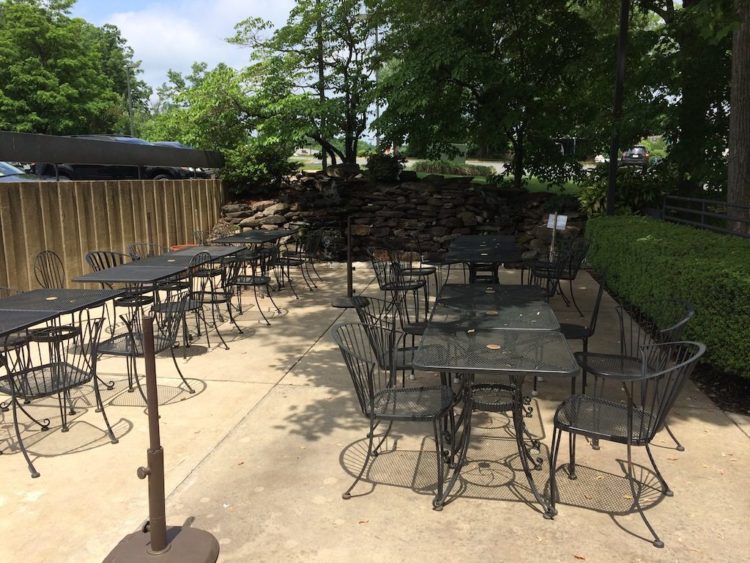 10 Tasty Reston Restaurants to Eat and Drink Local in Virginia