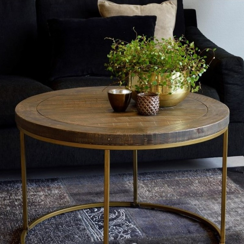 Round Lacquered Pine Coffee Table Trinity