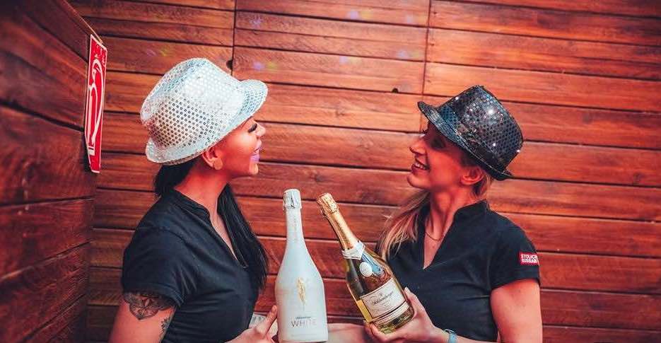 Partystimmung garantiert in der Funky Monkey Bar in Wien