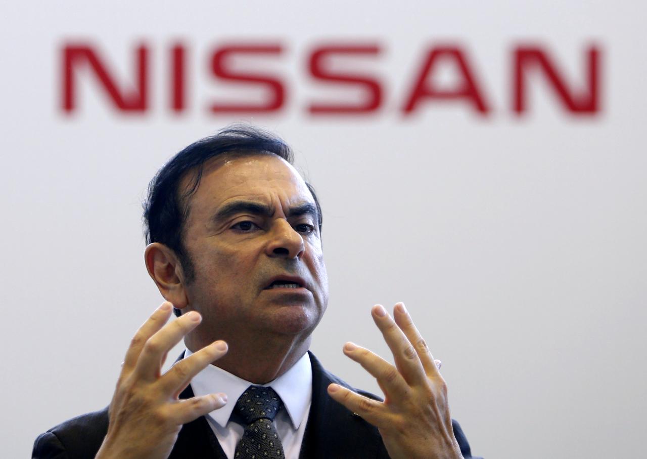 日産関係者「ゴーンの野郎はのどが渇いて部下に水を買わせに行かせるときすら金を払わねぇ。全部会社の金だ！」