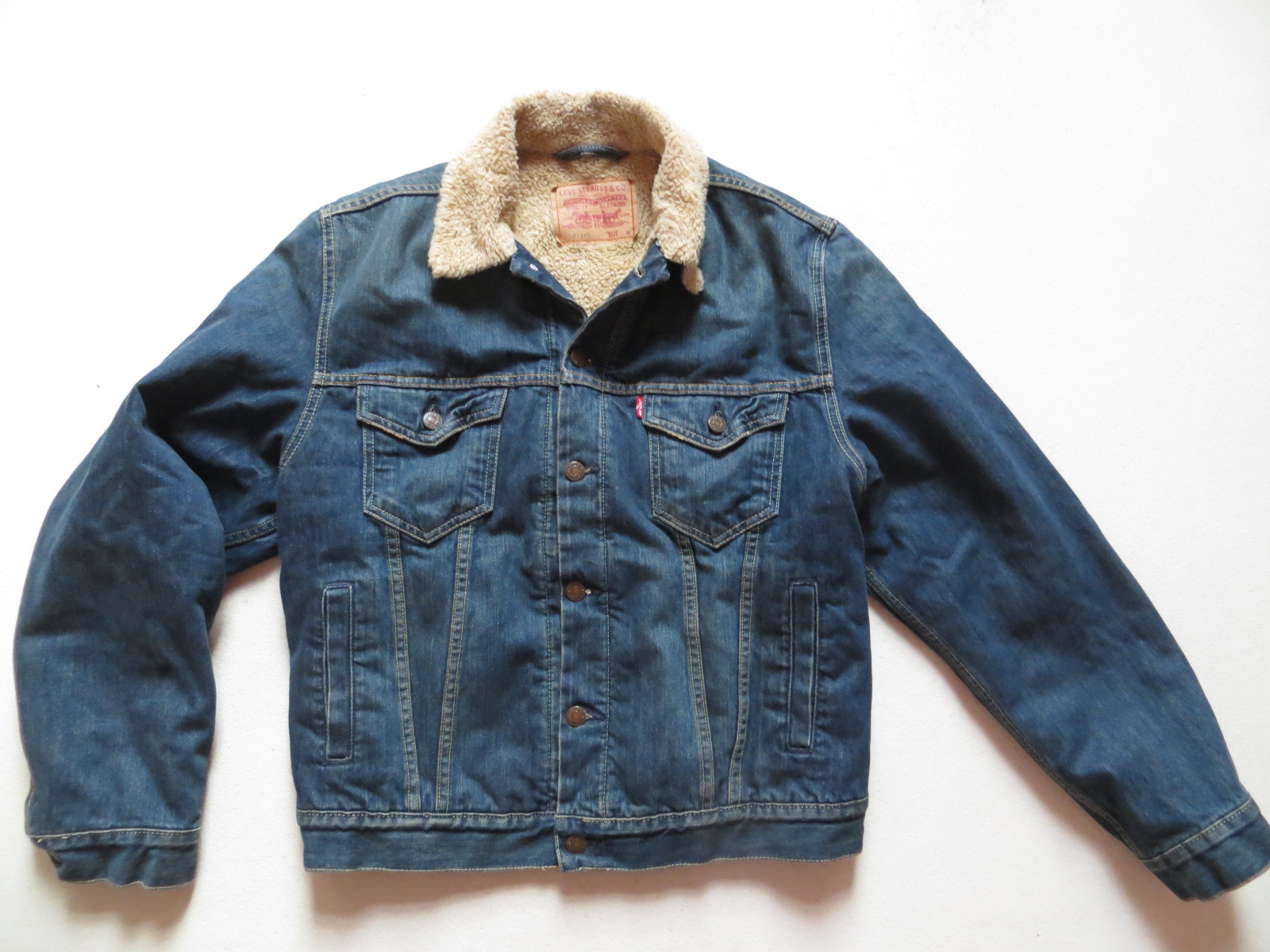 Levi's Herren Jacke Jeansjacke mit Fell Gr. M, Winterjacke warm