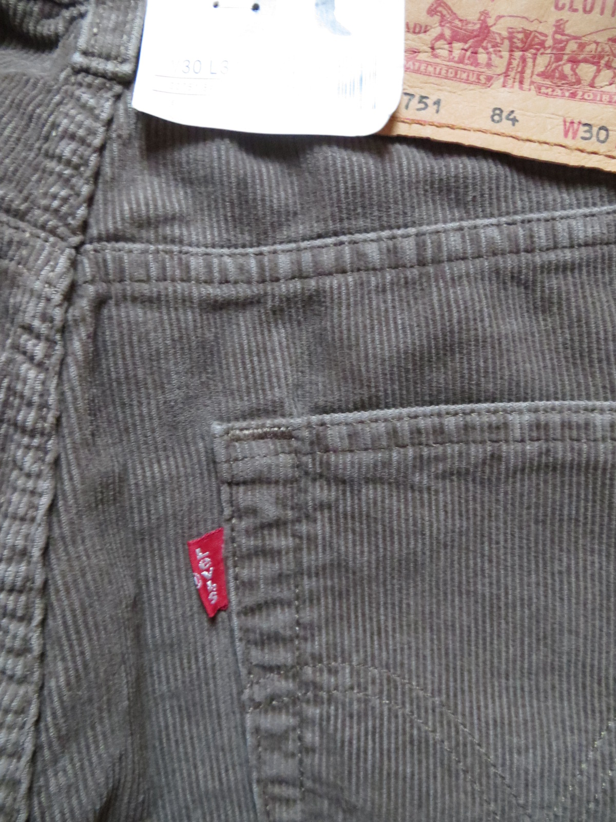 Levi's 751 Cord Jeans Hose W 30 /L 28, Braun, NEU ! Herren Cordhose