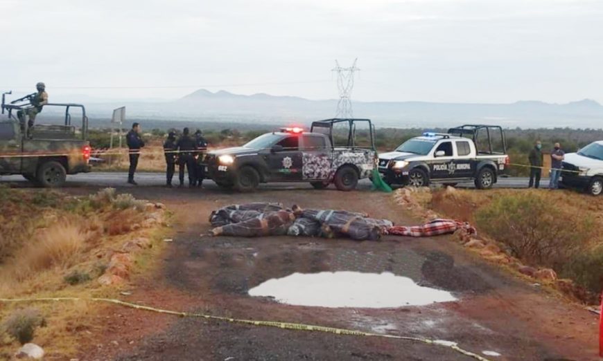 Encuentran 14 cuerpos encobijados en tramo de la carretera Zacatecas