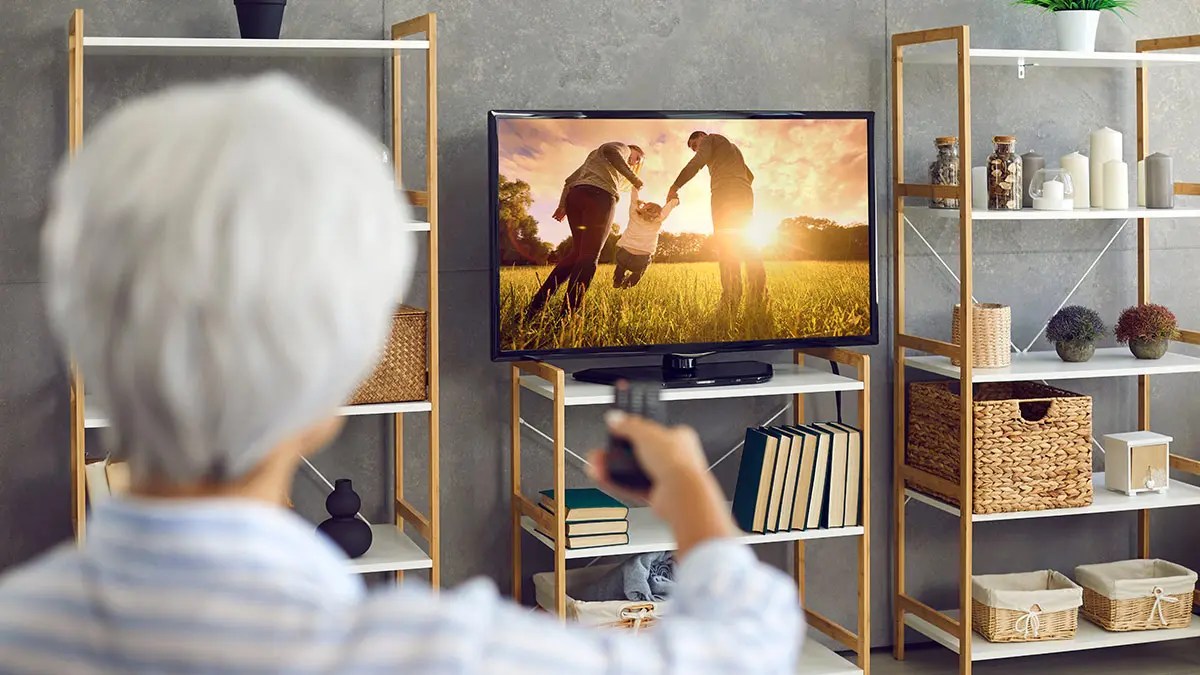 How to Refurbish Old Chromecasts To Digital Photo Frames? GadgetAny