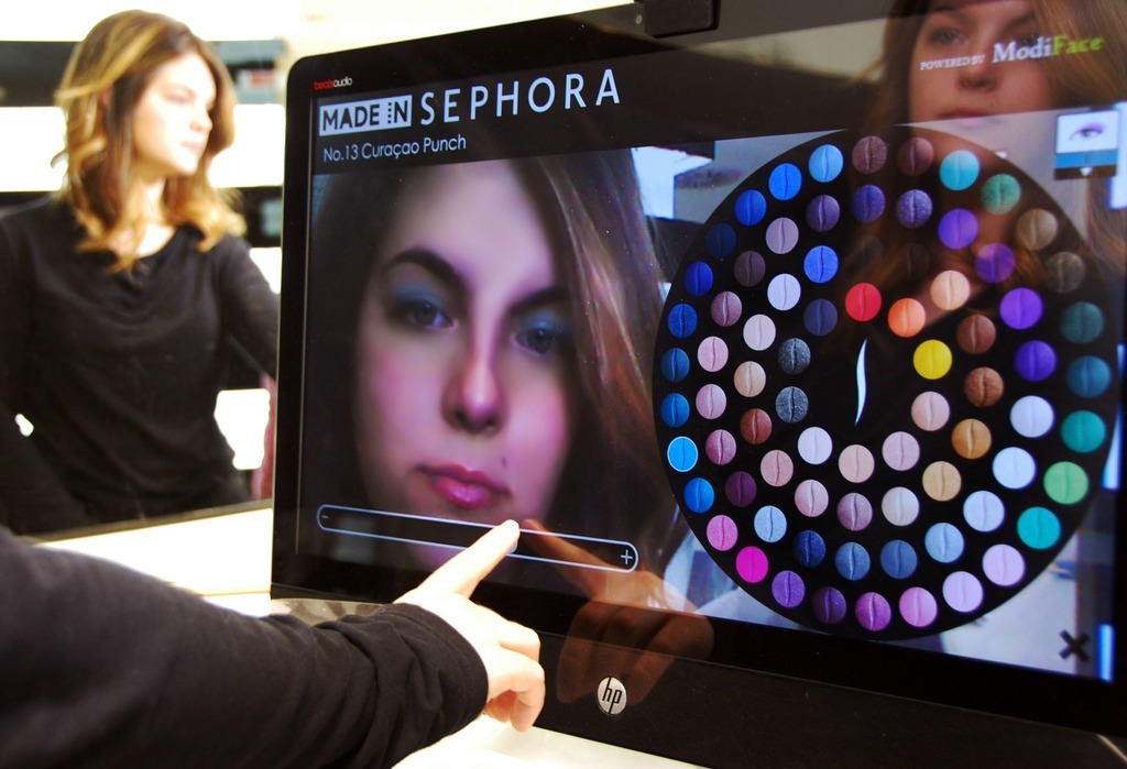 Sephora Augmented Reality Mirror for Your Makeup