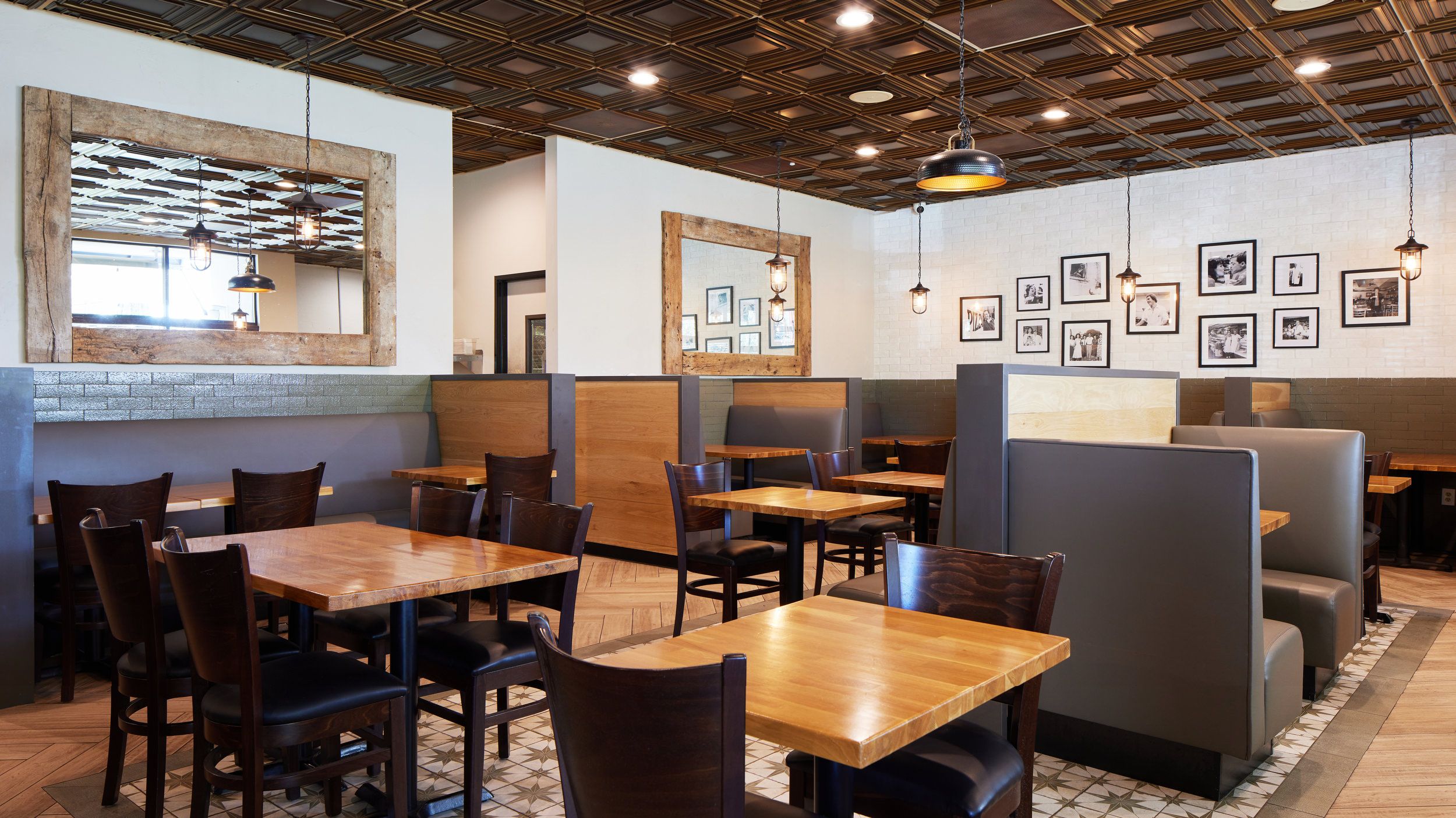 reserve table Gaetano's Italian Restaurant