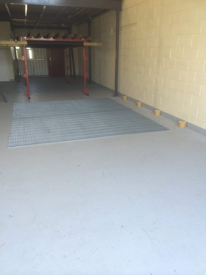 Expert rug cleaning in Yeovil Helliar & Son