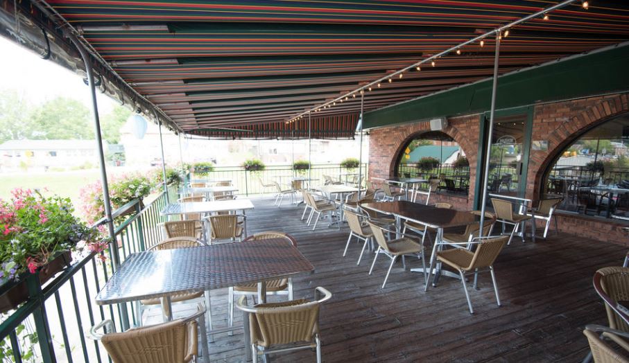 Restaurant in Thousand Islands Gananoque TakeOut 1000 Islands