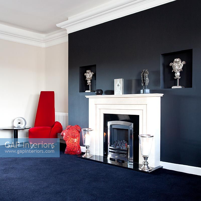 GAP Interiors Modern living room with black feature wall Image No