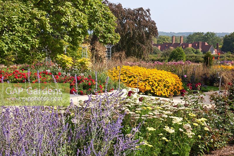 RHS Gardens, Wisley,... stock photo by Jo Whitworth, Image 0366308