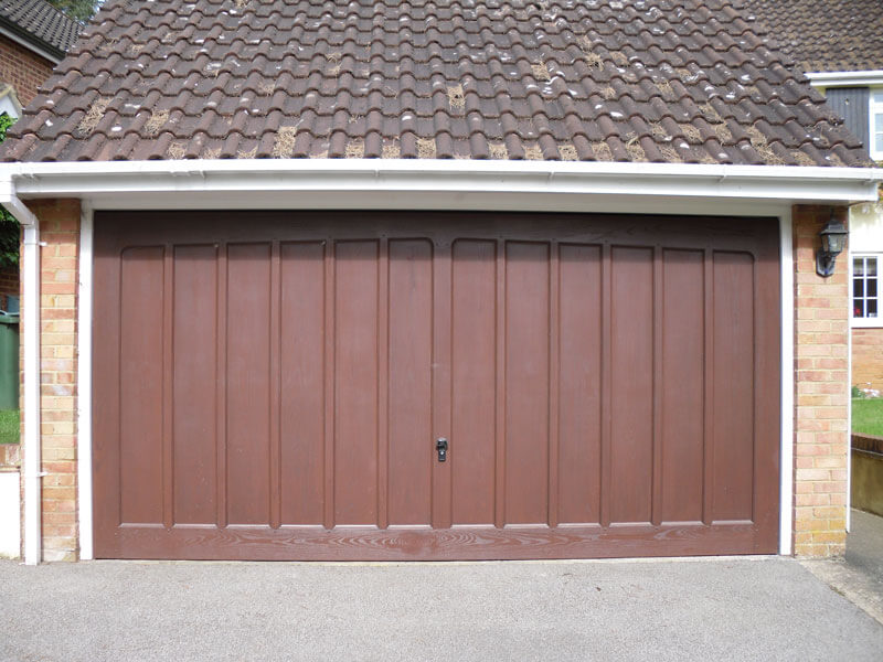 Up & Over Garage Doors St Albans, Leighton Buzzard & Amersham