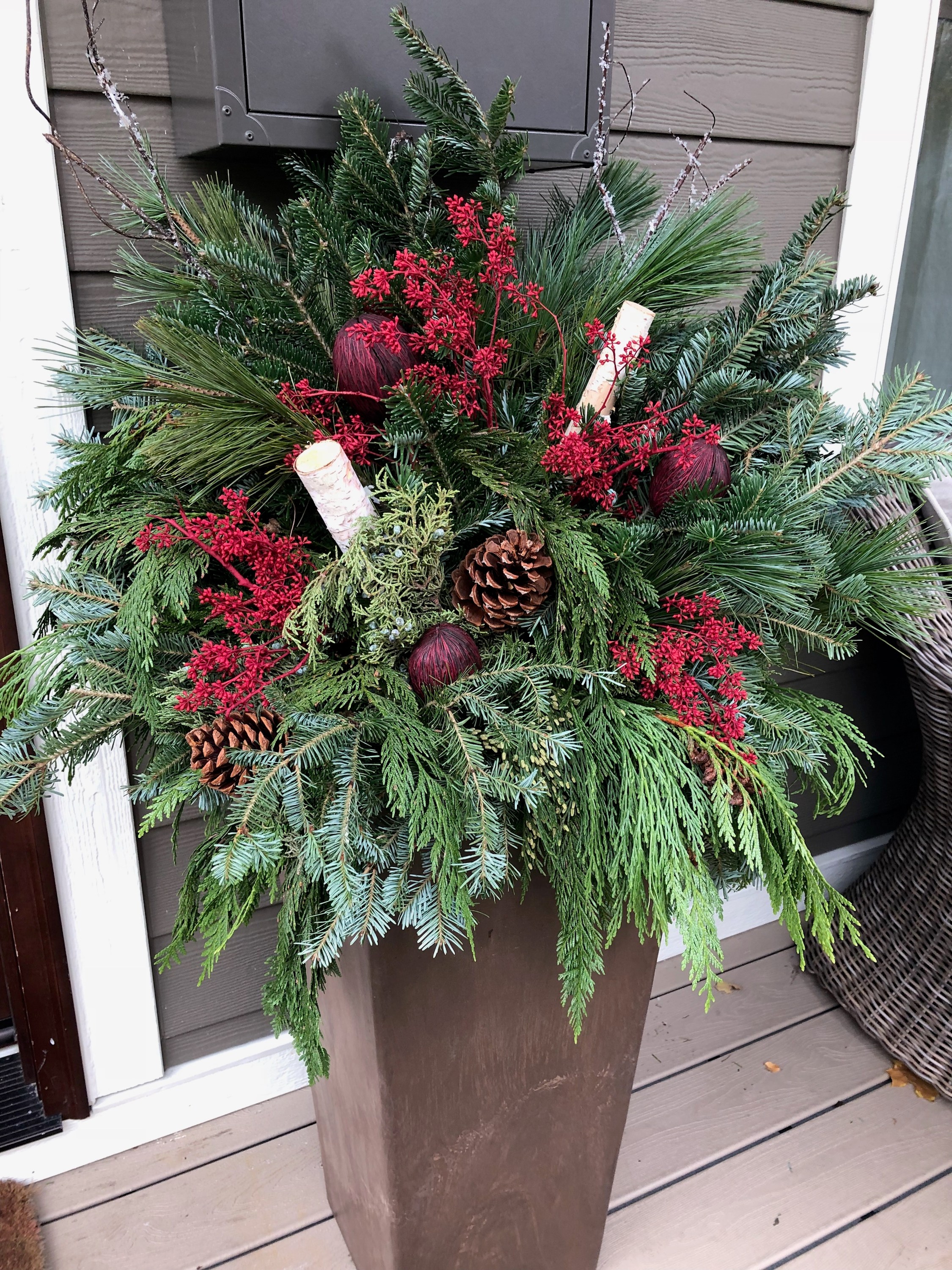 Exterior Holiday Decorating Farmers Market Garden Center