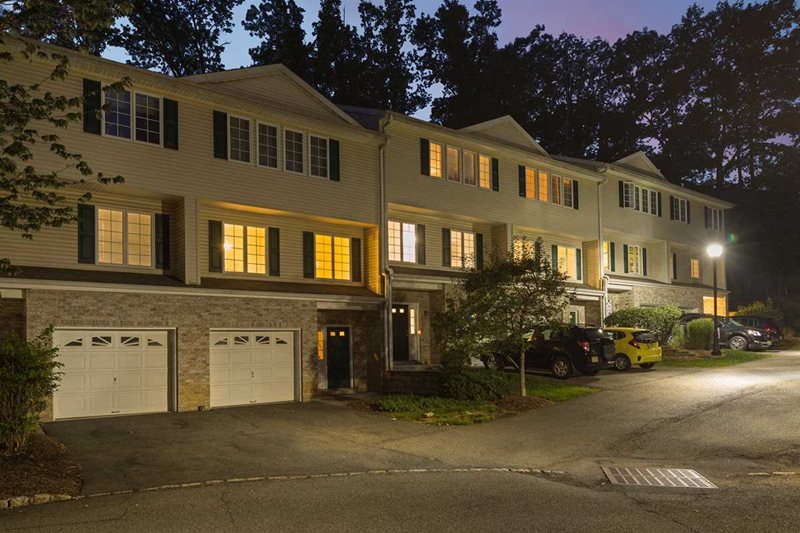 Garden Communities' Townhouse & Duplex Rentals in NJ, NY & CT