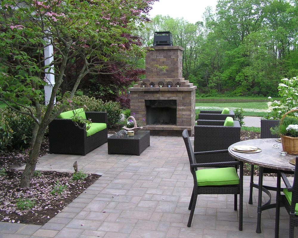 Paver Patio Projects, Choices of Styles and Costs in Residential Landscape Projects Garden