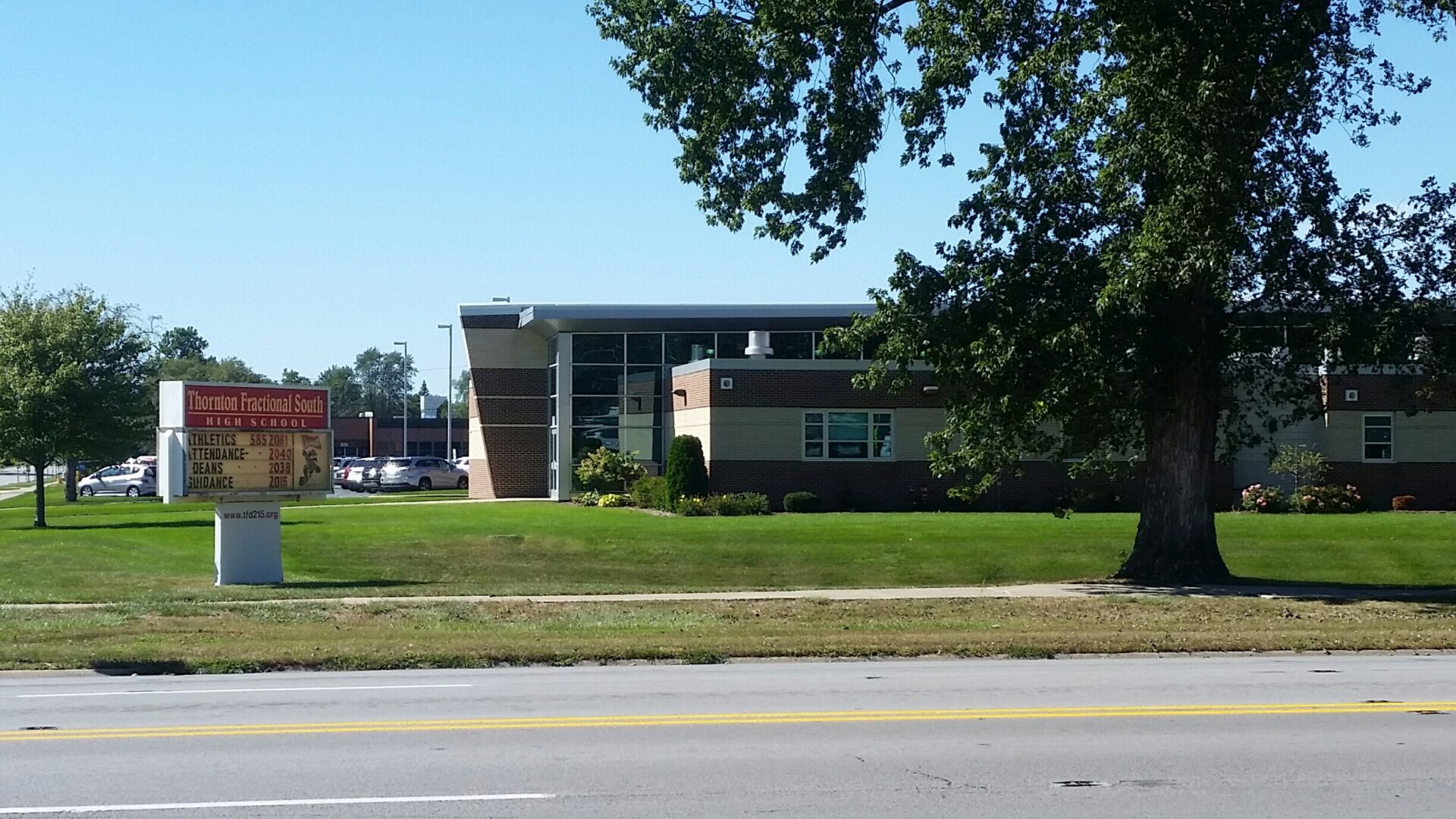 Thornton Fractional School District 215 Garden Electric, Inc. Growing With Technology