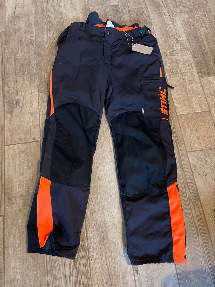 Best chainsaw trousers [UK] Type A and Type C chainsaw trousers