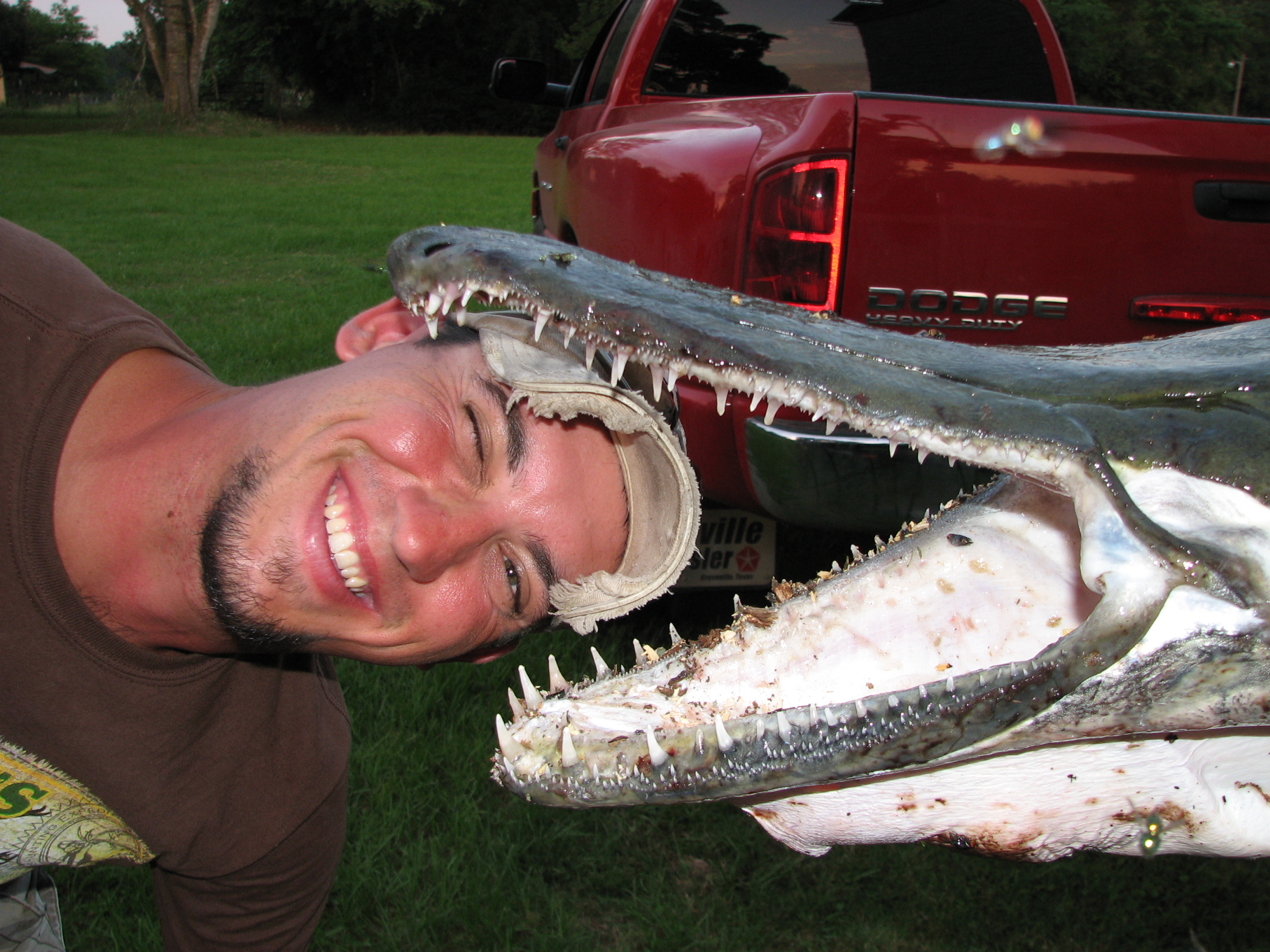 The best fishing guide service for trophy alligator gar in texas