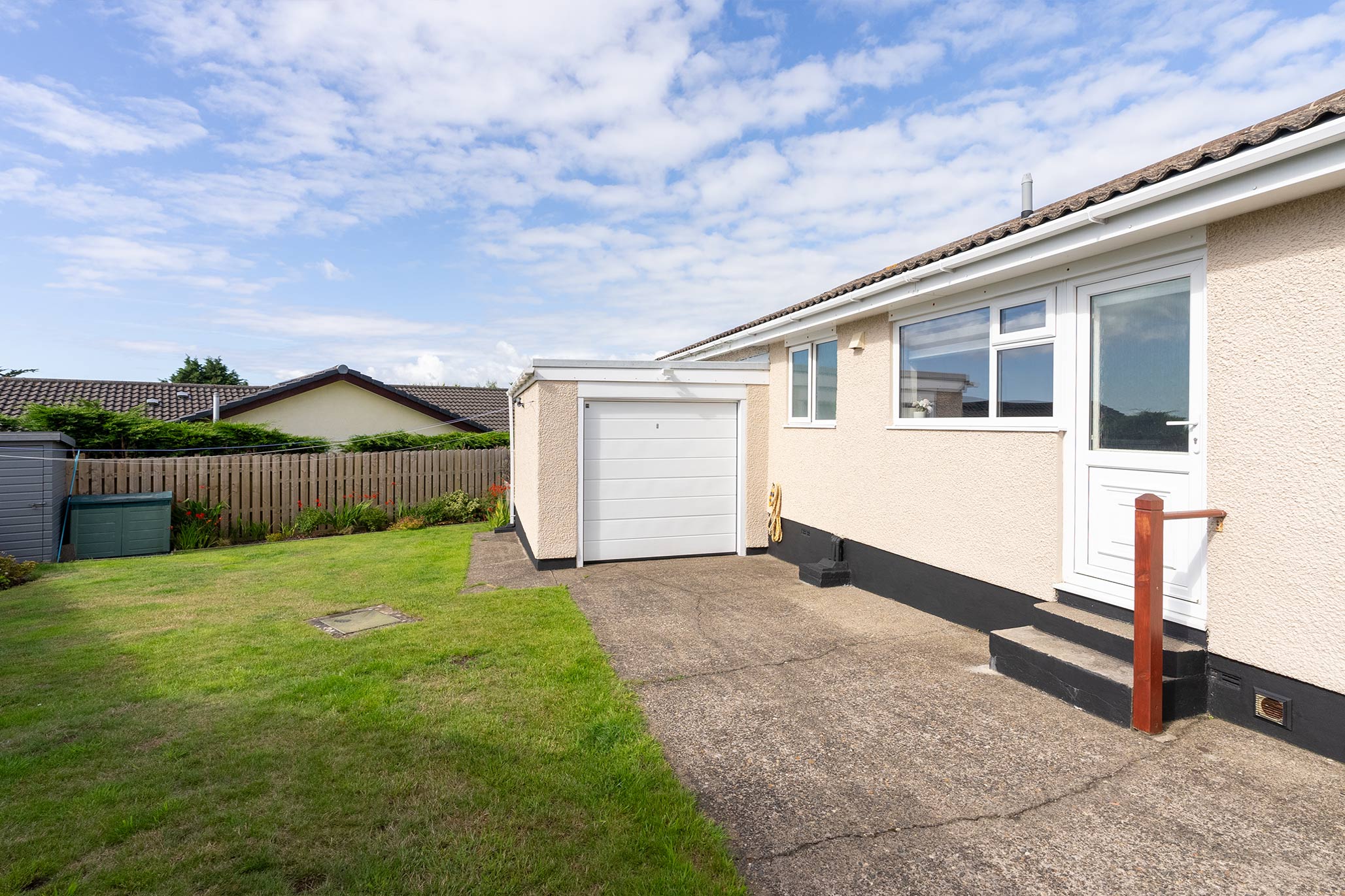 37 Highfield Close, Onchan Buy Me Isle of Man Property For Sale