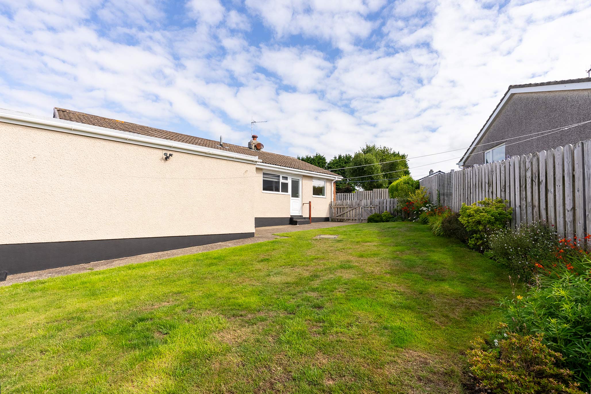 37 Highfield Close, Onchan Buy Me Isle of Man Property For Sale