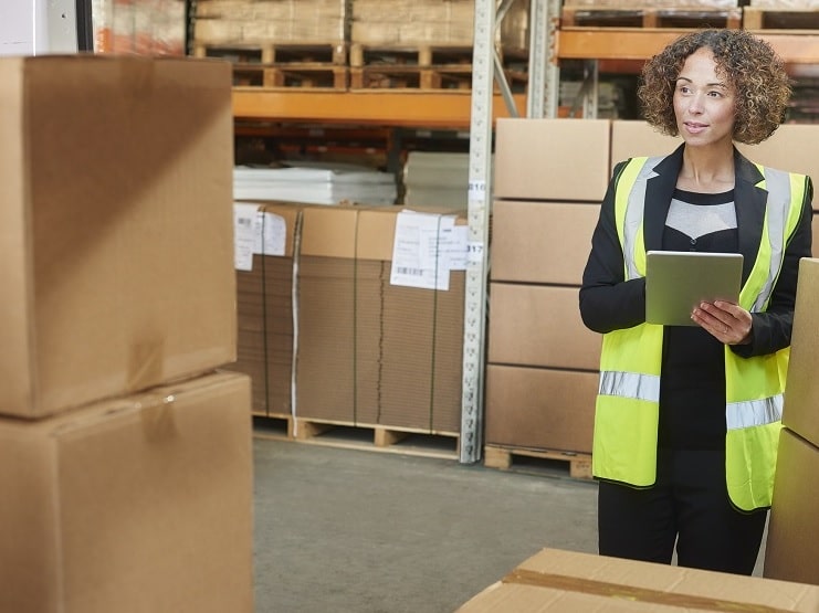 Packing Garments Fast, Reliable Service GarmentProcessing.ie