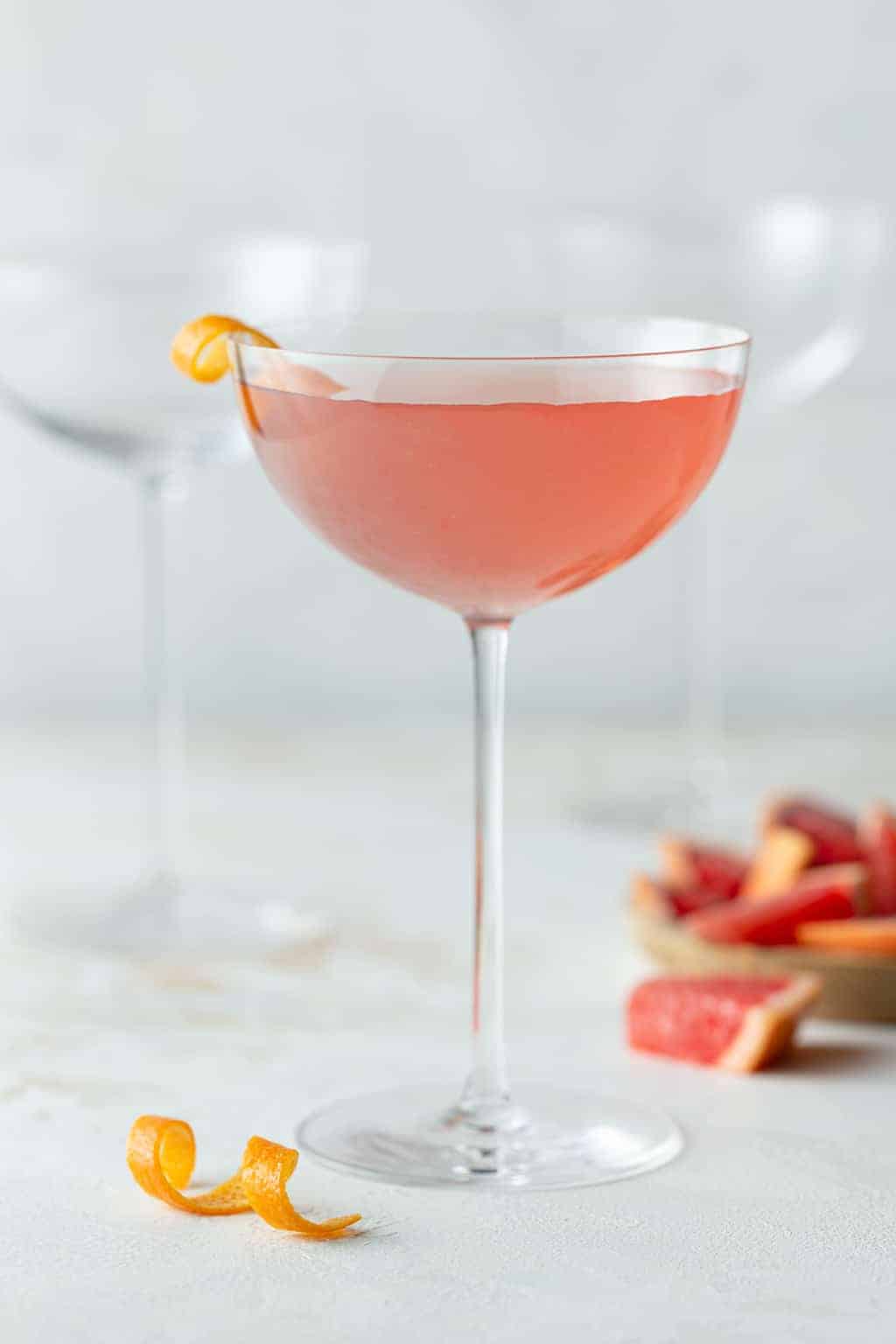 Ruby Red Grapefruit Martini (made with gin or vodka) Garnish with Lemon