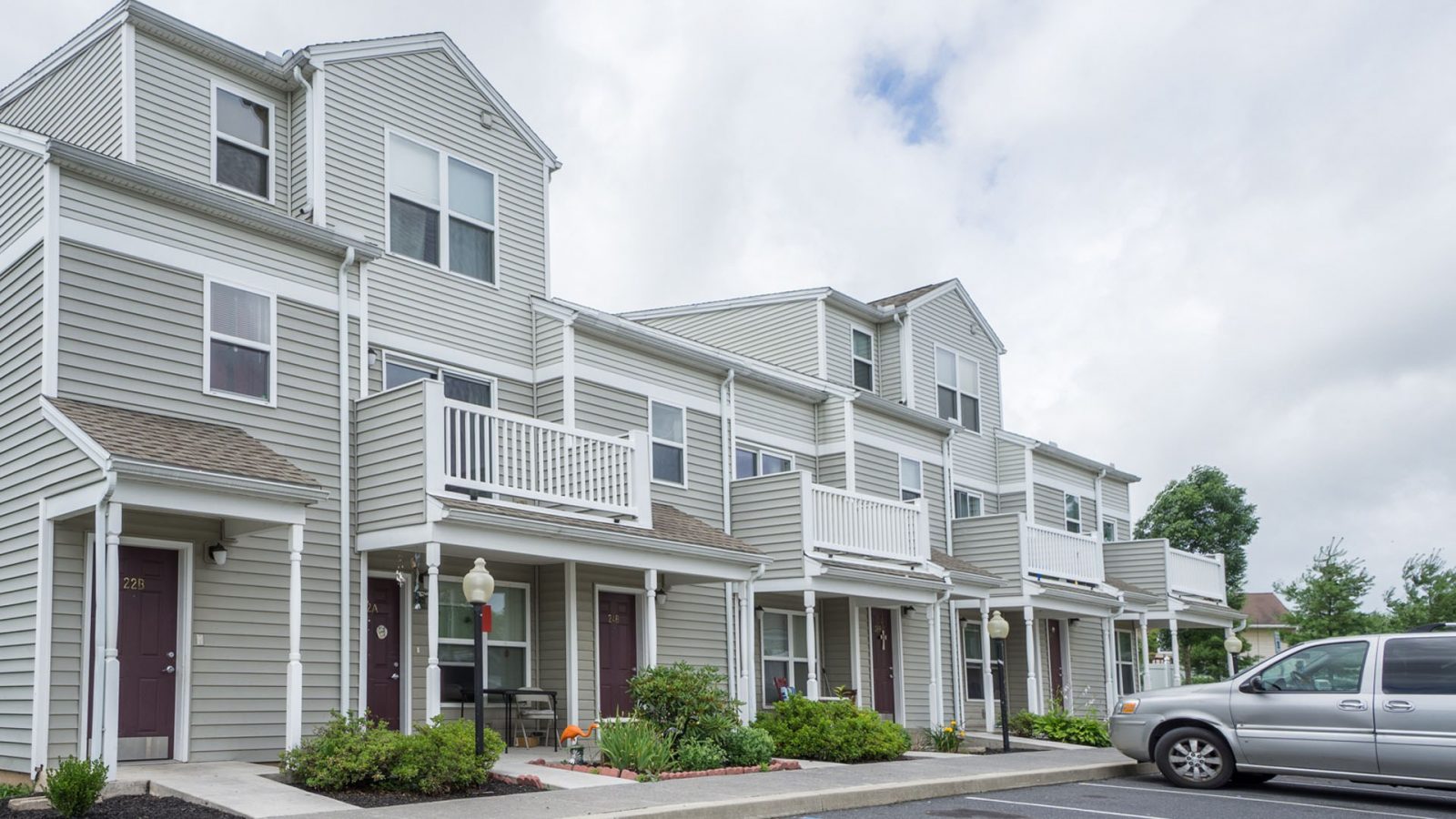 Cedarfield Apartments Gatesburg Road Development