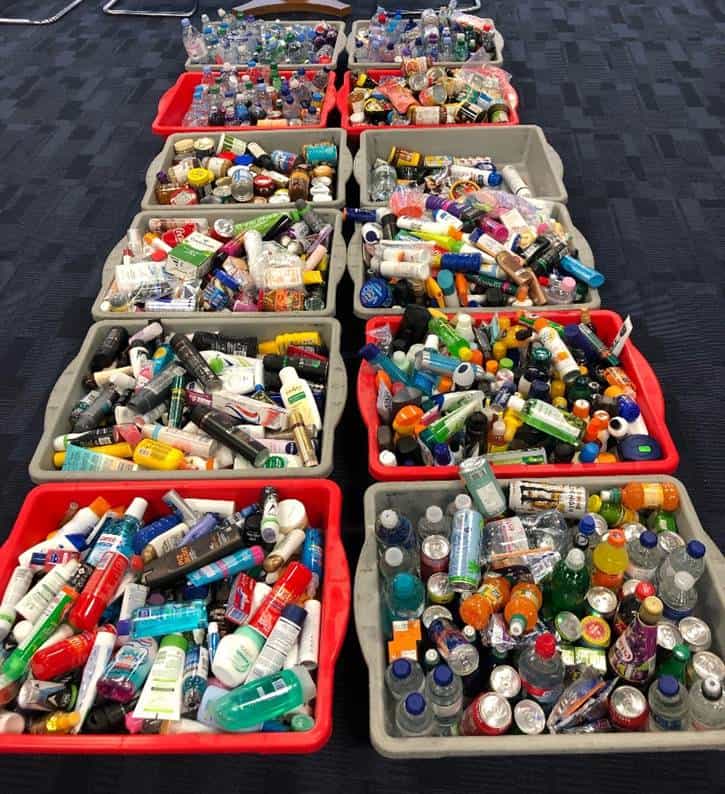 Southend Airport donates to food bank Gateway 97.8