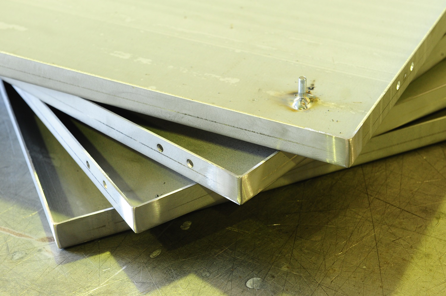 Sheet Metal GB Electrics Switchboard Manufacturers Enclosures