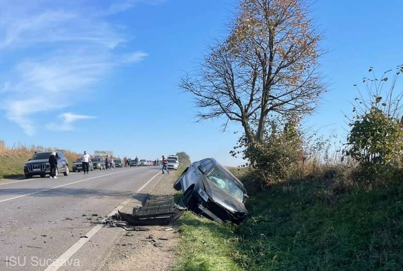 Un mort și trei răniți după o tamponare pe DN 2