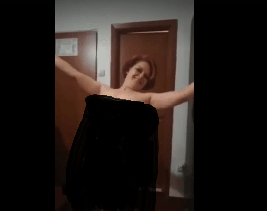 Primarul Craiovei dezminte acuzaţiile că ar apărea într-un video dansând goală