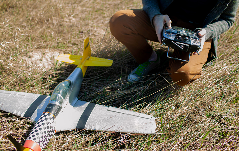 Best Remote Control Planes in 2022 [Buying Guide] Gear Hungry